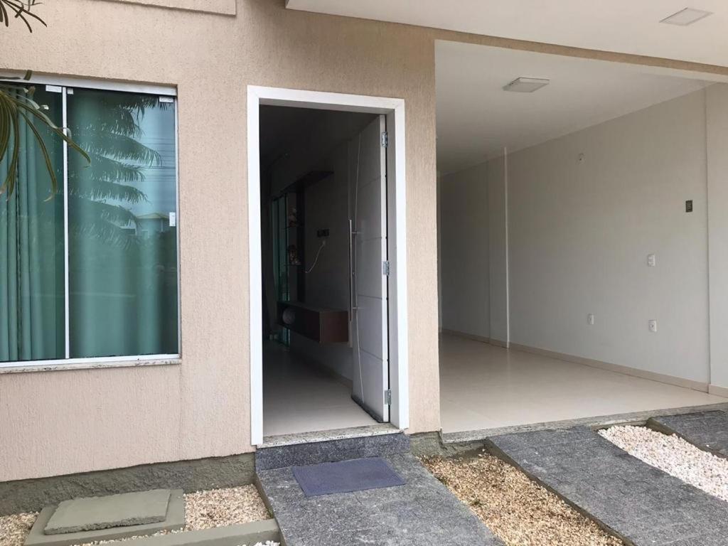 Casas Para Locacao Em בומבינאס מראה חיצוני תמונה