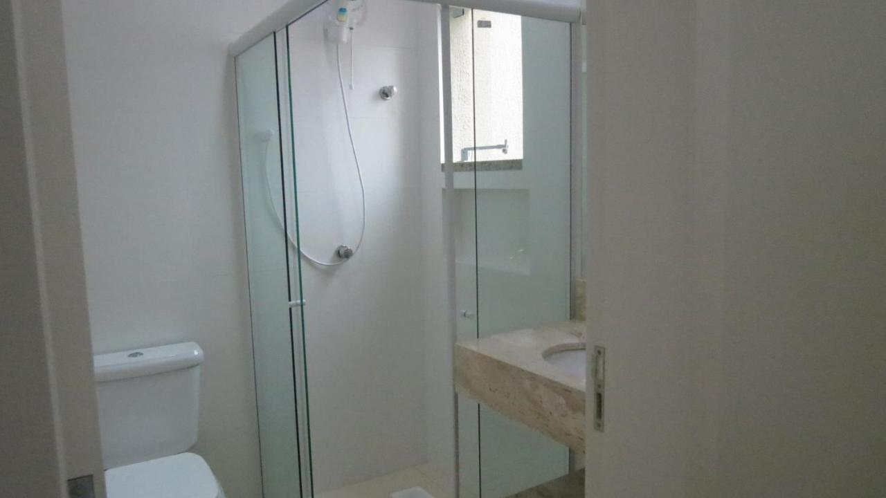 Casas Para Locacao Em בומבינאס מראה חיצוני תמונה