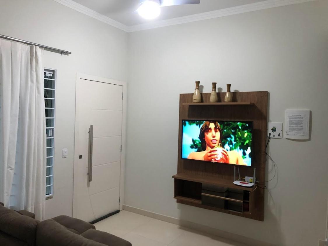 Casas Para Locacao Em בומבינאס מראה חיצוני תמונה