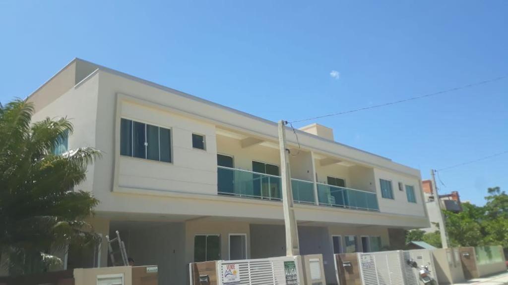 Casas Para Locacao Em בומבינאס מראה חיצוני תמונה