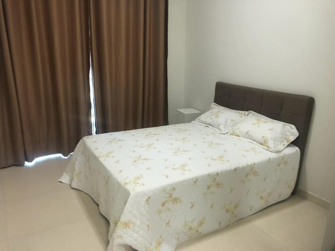 Casas Para Locacao Em בומבינאס מראה חיצוני תמונה