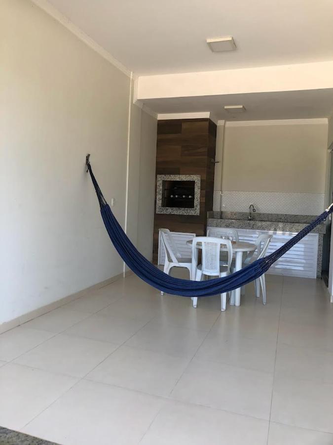 Casas Para Locacao Em בומבינאס מראה חיצוני תמונה