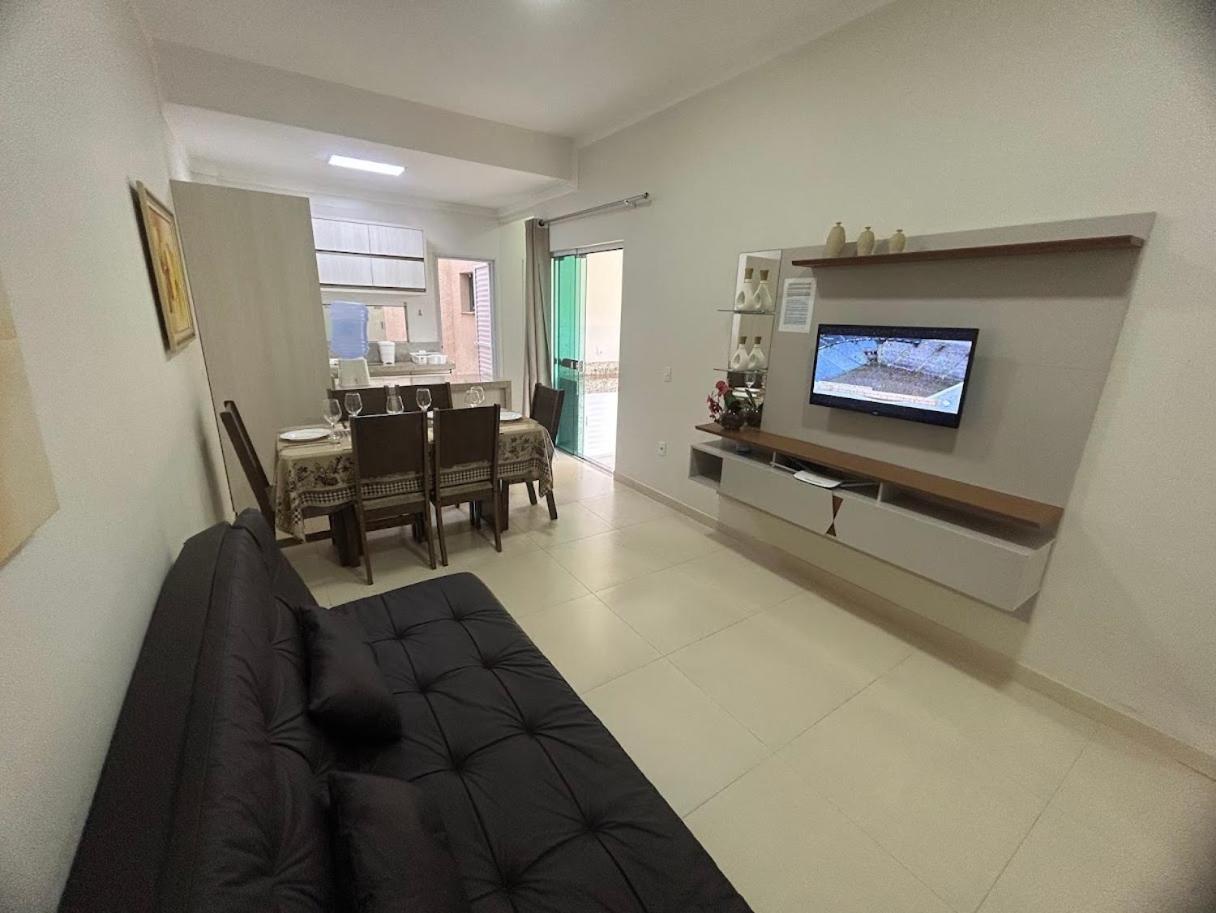 Casas Para Locacao Em בומבינאס מראה חיצוני תמונה