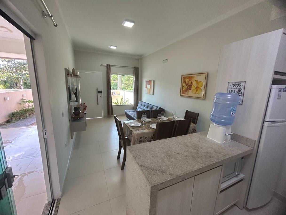 Casas Para Locacao Em בומבינאס מראה חיצוני תמונה